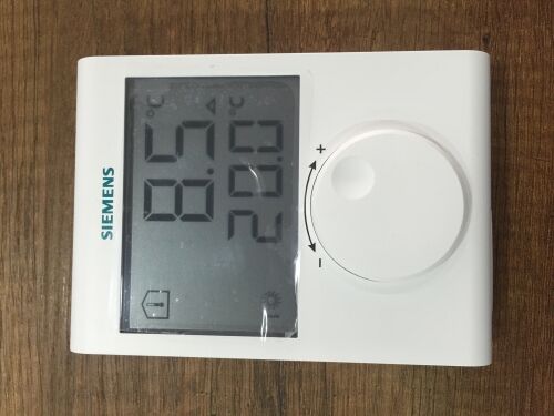 SIEMENS RDH100 DİJİTAL ODA TERMOSTATI